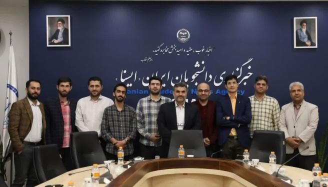  بازدید و نشست صمیمی دانشجویان رشته مدیریت رسانه دانشگاه جامع انقلاب اسلامی از خبرگزاری دانشجویان ایران ( ایسنا ) 