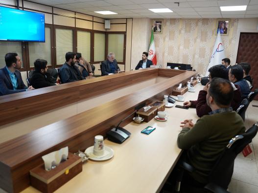 بازدید دانشجویان رشته تجارت الکترونیک از شرکت داده پردازی فن آوا