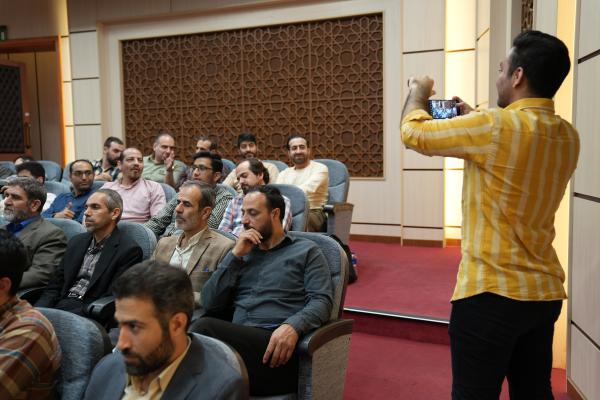 آئین نکوداشت و تجلیل از اساتید برتر دانشگاه جامع انقلاب اسلامی 
